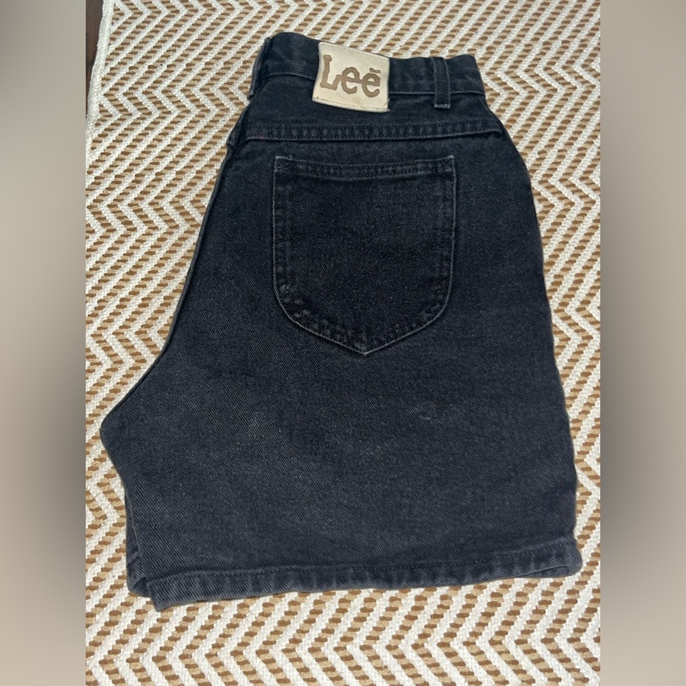 Vintage Lee brand size 12Med (fits like a size 8) due to shrinkage black shorts